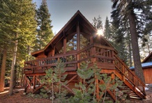 RedAwning Fairway Family Cabin